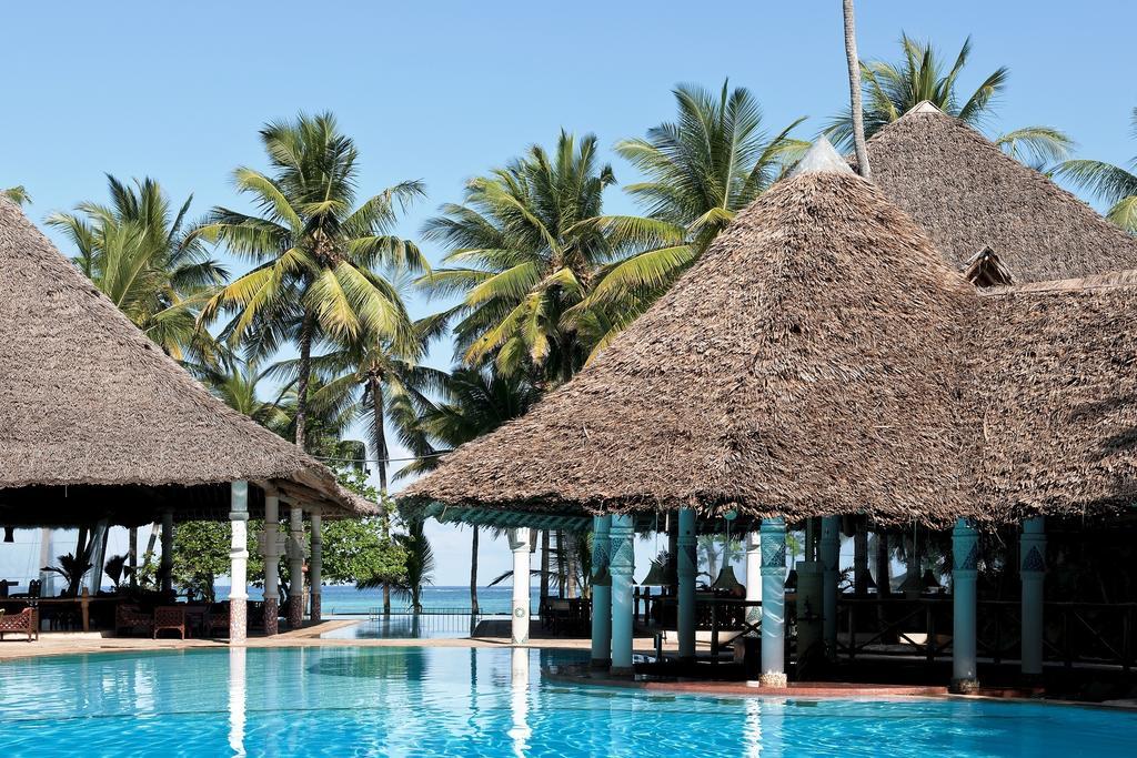 Neptune Village Beach Resort & Spa Galu Exterior foto