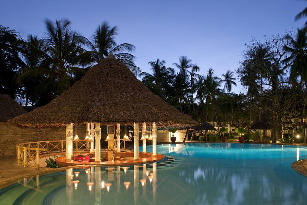 Neptune Village Beach Resort & Spa Galu Exterior foto